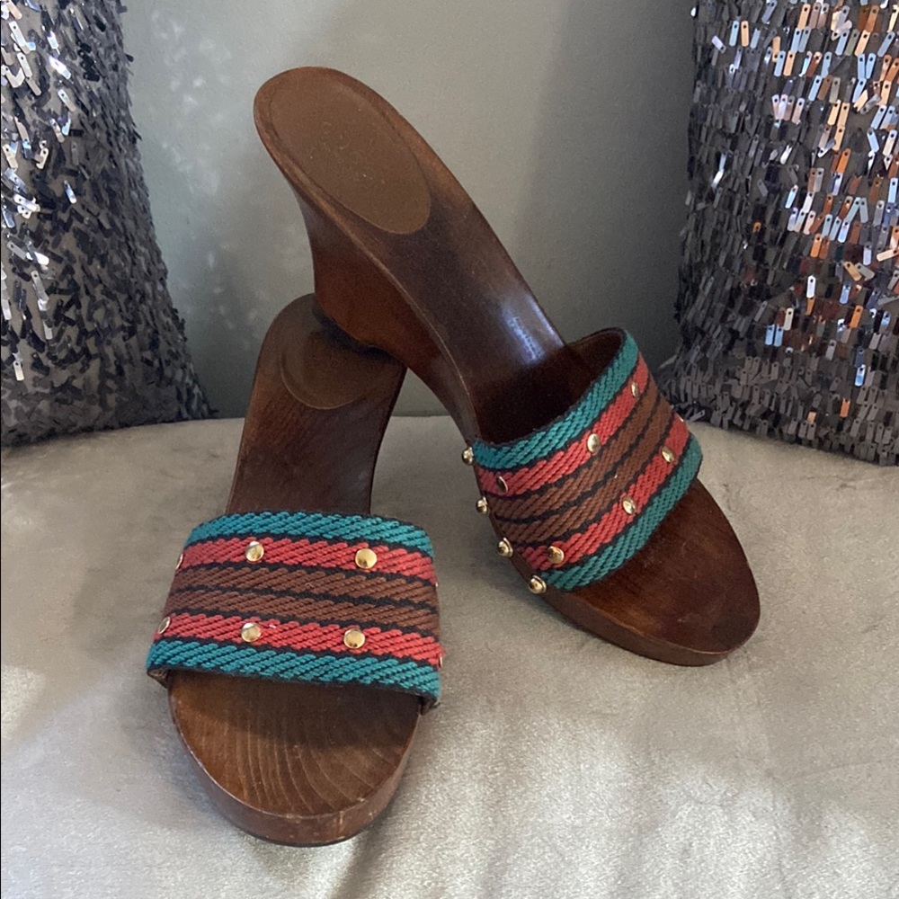 Gucci Printed Studded
Accents Slides - Blue…..